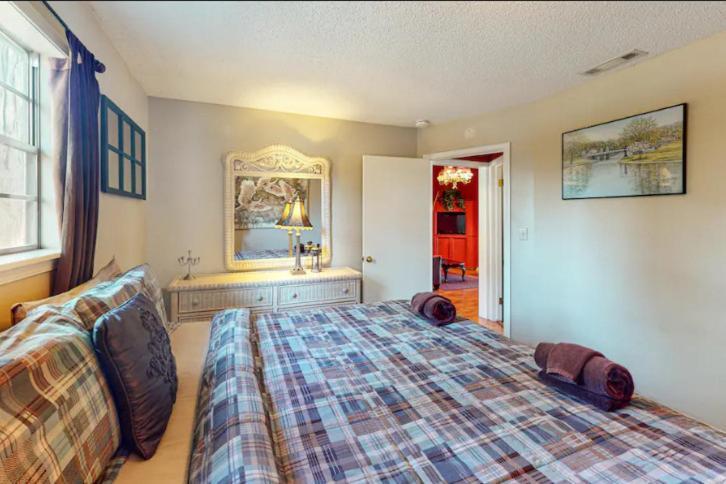 The Grand Suite - Tradewinds Eureka Springs Eksteriør billede